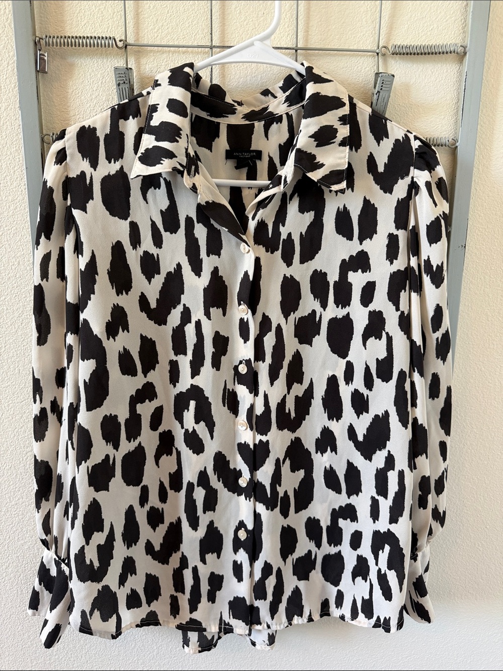 Ann Taylor Factory Black & White Leopard-Print Button Down Shirt